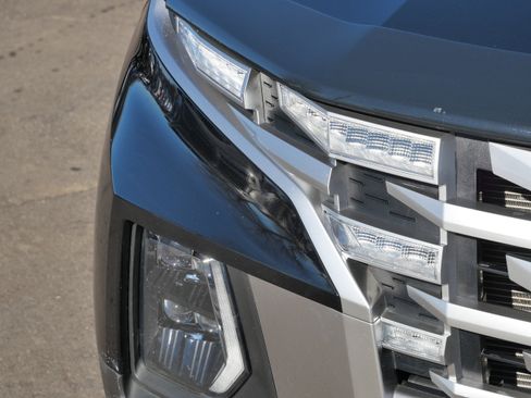 Used 2023 Hyundai Santa Cruz SEL Premium image 16