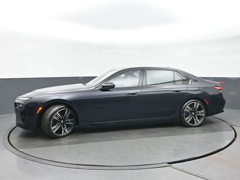 Used 2023 BMW i7 xDrive60 w/ Executive Package 2 image 6