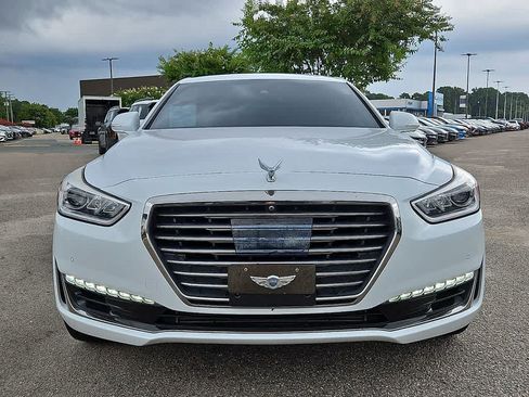 Used 2018 Genesis G90 3.3T Premium AWD/4WD image 2