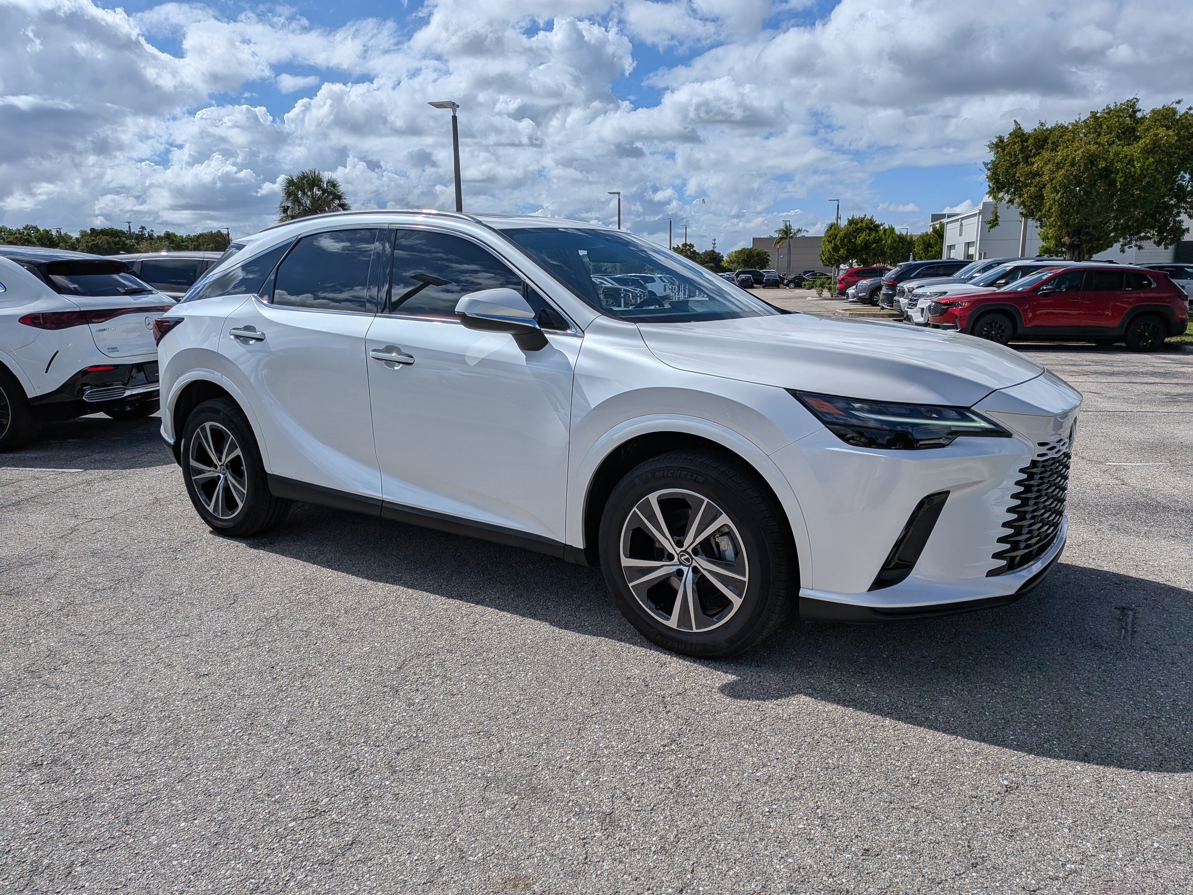 Used 2026 Lexus RX 350h AWD/4WD image 1