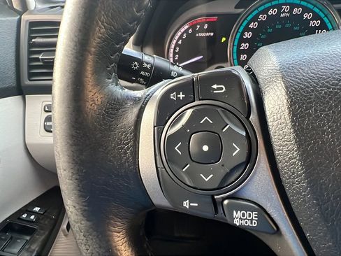 Used 2015 Toyota Venza XLE image 15