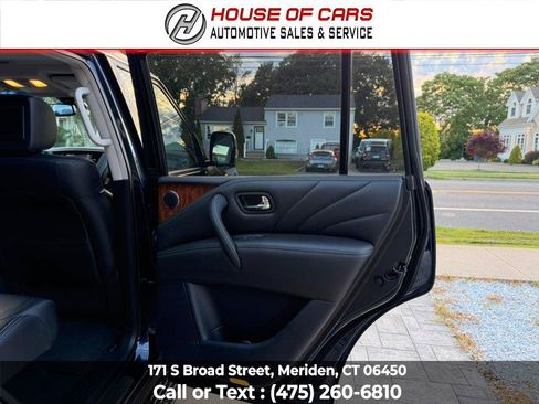 Used 2015 INFINITI QX80 4WD w/ Deluxe Technology Package image 28