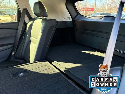 Used 2024 Nissan Rogue SV w/ SV Premium Package image 19