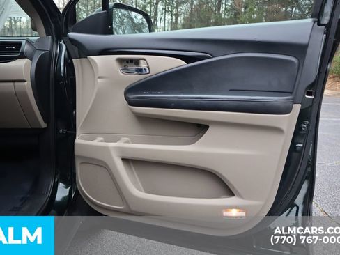 Used 2018 Honda Pilot Touring image 31