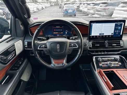 Used 2024 Lincoln Navigator Reserve w/ Equipment Group 201A image 25