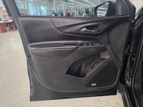 Used 2018 Chevrolet Equinox Premier FWD image 33