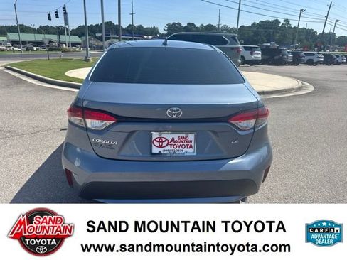 Used 2022 Toyota Corolla LE FWD image 4