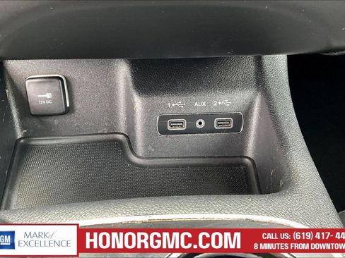 Used 2019 Dodge Durango GT RWD image 16