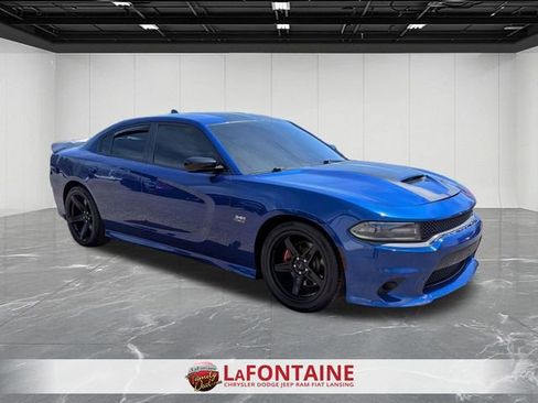 Used 2019 Dodge Charger R/T w/ Blacktop Package RWD image 7