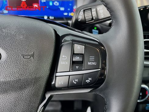 Used 2022 Ford Escape Titanium AWD/4WD image 17