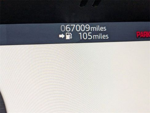 Used 2020 Land Rover Defender 110 SE image 18