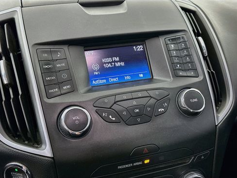 Used 2017 Ford Edge SE FWD image 19