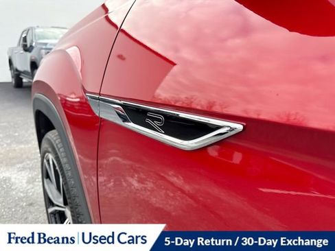 Used 2024 Volkswagen Atlas SEL Premium R-Line image 37