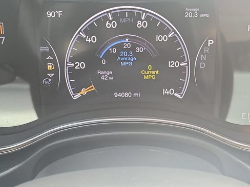 Used 2019 Jeep Grand Cherokee Laredo RWD image 35