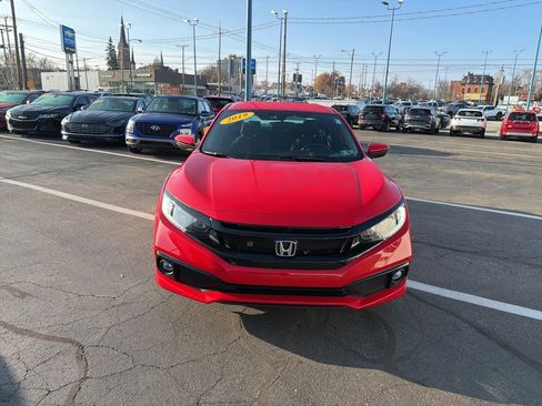 Used 2019 Honda Civic Sport image 2