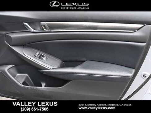 Used 2018 Honda Accord Sport image 16