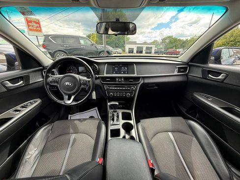 Used 2018 Kia Optima S w/ Panoramic Sunroof Package FWD image 28