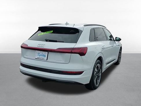 Used 2021 Audi e-tron Premium w/ Convenience Plus Package image 6
