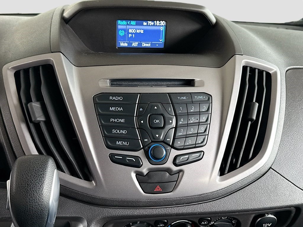 Used 2015 Ford Transit 150 XLT RWD image 17