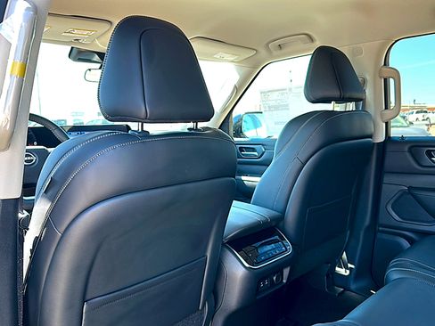 New 2026 Nissan Armada SV image 14