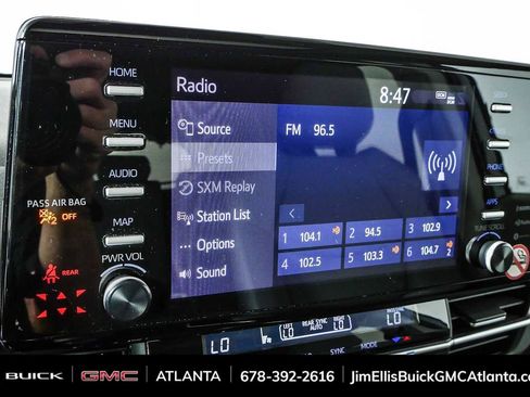 Used 2024 Toyota Sienna XLE FWD image 13