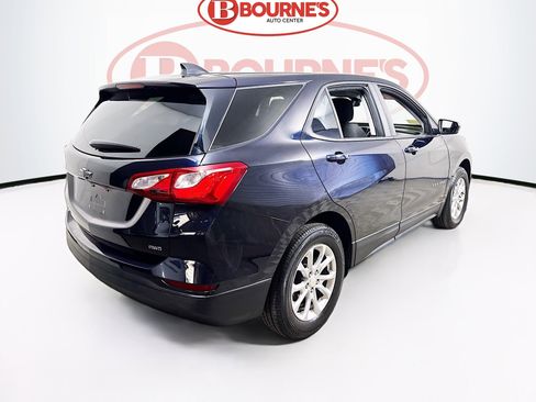 Used 2020 Chevrolet Equinox LS w/ LS Convenience Package image 9