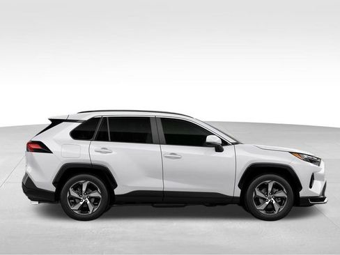New 2025 Toyota RAV4 SE image 32