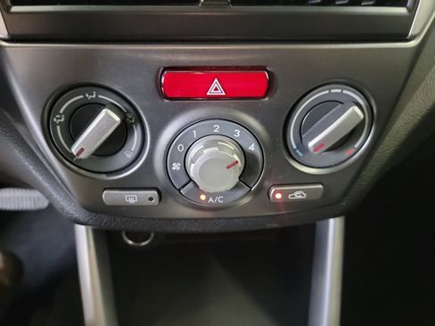 Used 2012 Subaru Forester 2.5X Premium AWD/4WD image 21