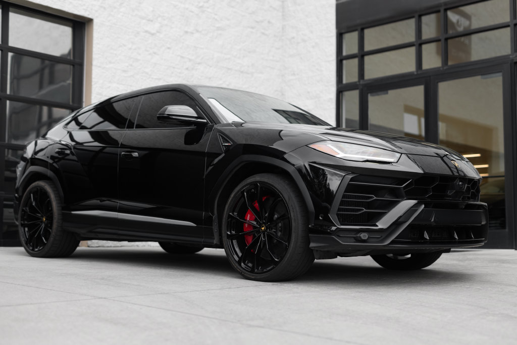 Used 2021 Lamborghini Urus AWD/4WD image 1