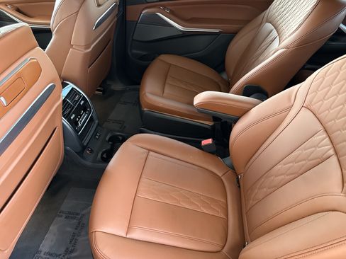 Used 2023 BMW X7 xDrive40i w/ Executive Package AWD/4WD image 34