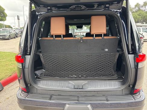Used 2025 Lexus GX 550 w/ Cold Area Package AWD/4WD image 21