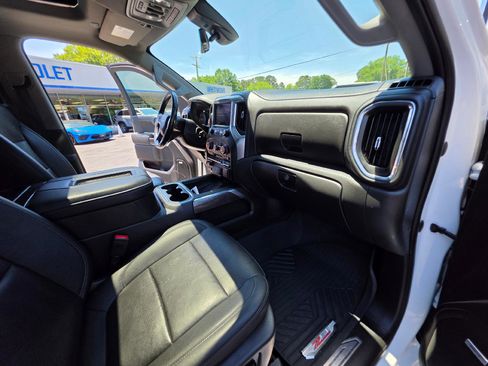 Used 2021 Chevrolet Silverado 1500 LTZ w/ LTZ Premium Package AWD/4WD image 12