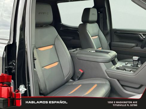 Certified 2022 GMC Sierra 1500 AT4 w/ AT4 Premium Package image 18