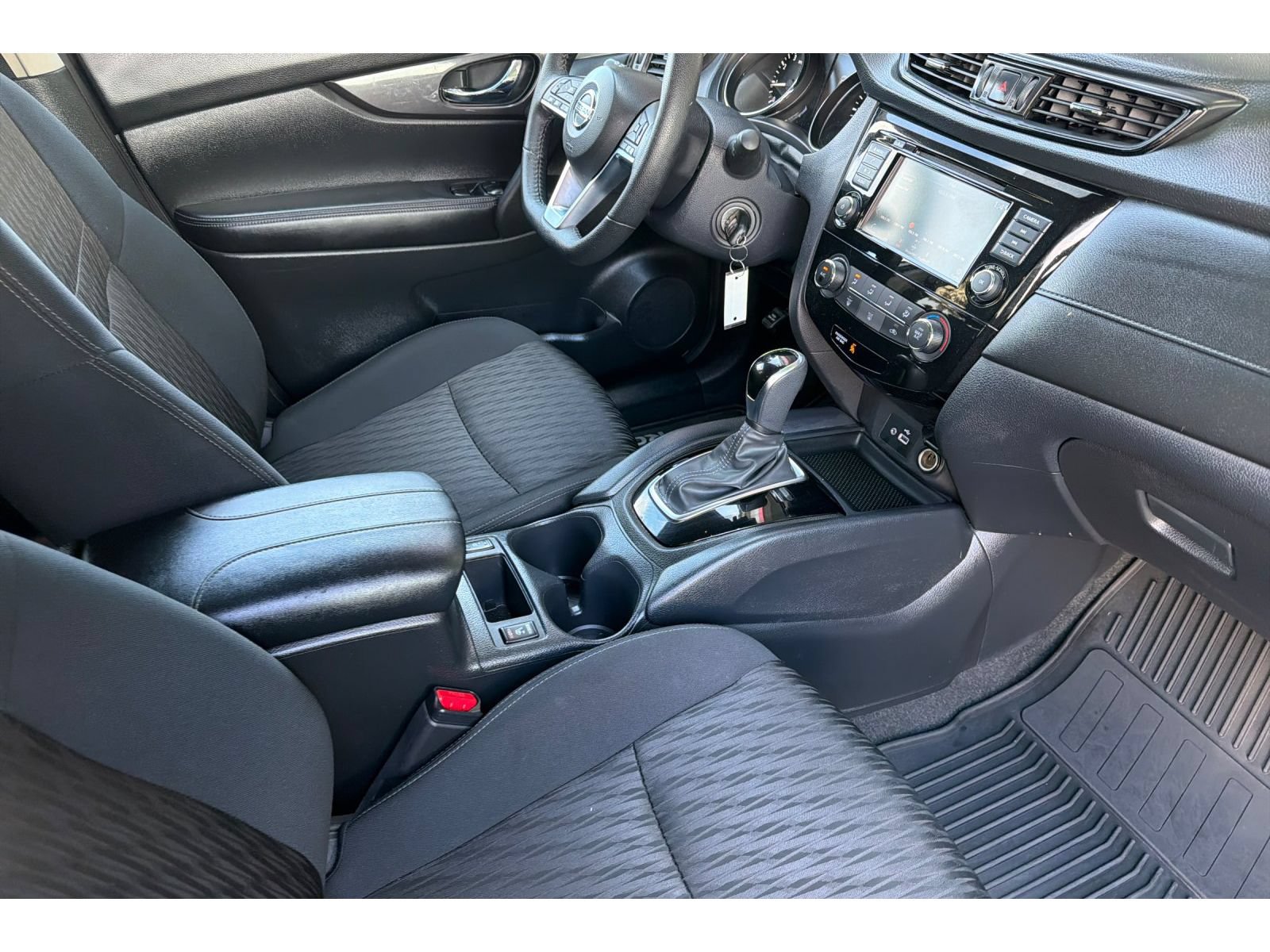 Used 2020 Nissan Rogue S w/ Special Edition Package AWD/4WD image 17