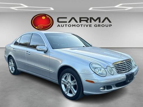 Used 2005 Mercedes-Benz E 500 4MATIC Sedan image 7