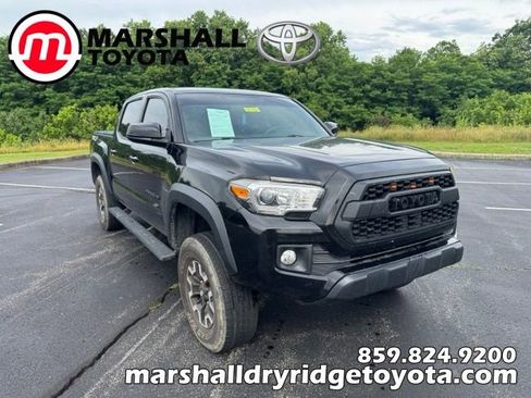 Used 2016 Toyota Tacoma TRD Off-Road w/ Towing Package AWD/4WD image 1