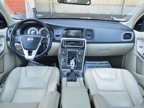 Used 2013 Volvo S60 T5 image 13