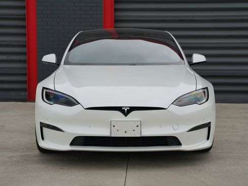 Used 2022 Tesla Model S image 2