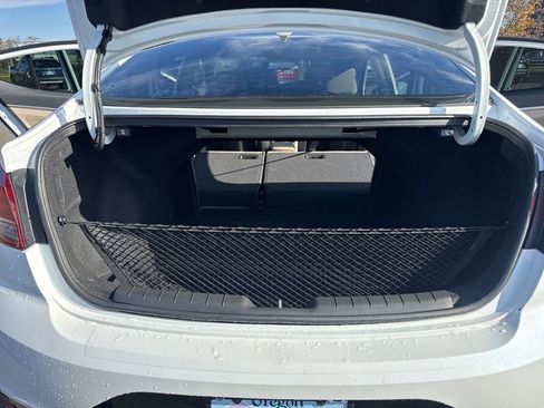 Used 2020 Hyundai Elantra ECO image 17