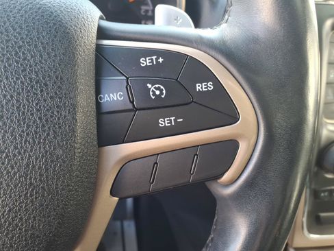 Used 2014 Jeep Grand Cherokee Limited AWD/4WD image 19