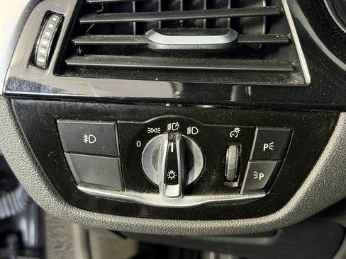 Used 2018 BMW 530i RWD image 27