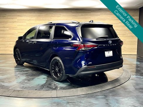 Used 2023 Toyota Sienna Limited AWD/4WD image 13