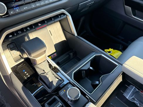 New 2026 Toyota Tundra Limited AWD/4WD image 17