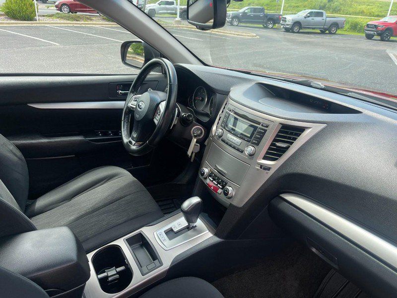 Used 2013 Subaru Legacy 2.5i Premium AWD/4WD image 9