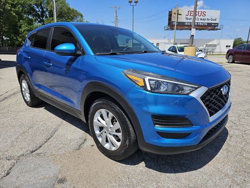 Used 2020 Hyundai Tucson SE w/ Cargo Package image 3