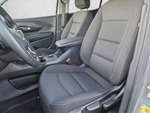 Used 2024 GMC Terrain SLE w/ Elevation Edition FWD image 15