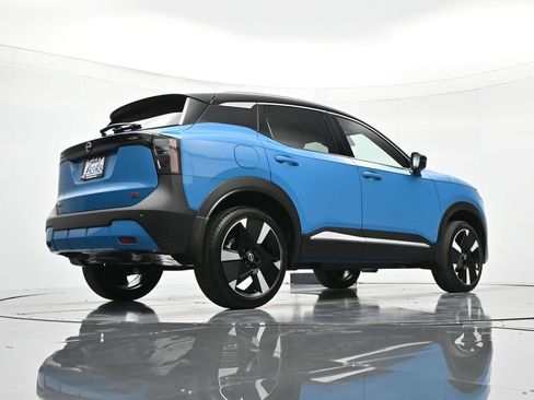 New 2026 Nissan Kicks SR FWD image 39
