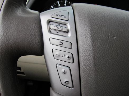 Used 2017 INFINITI QX80 2WD w/ Driver Assistance Package image 54