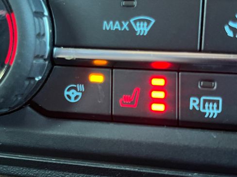 Used 2022 Ford Bronco Badlands image 17