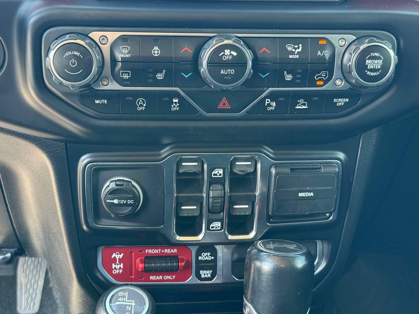 Used 2021 Jeep Wrangler Unlimited Rubicon AWD/4WD image 23